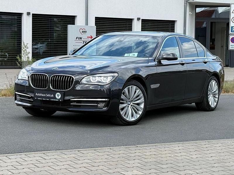 Sophistograu brillanteffekt. Gebraucht 2015 BMW 730 Limousine | 26.890 € (Guter Preis) - Bild 1/4