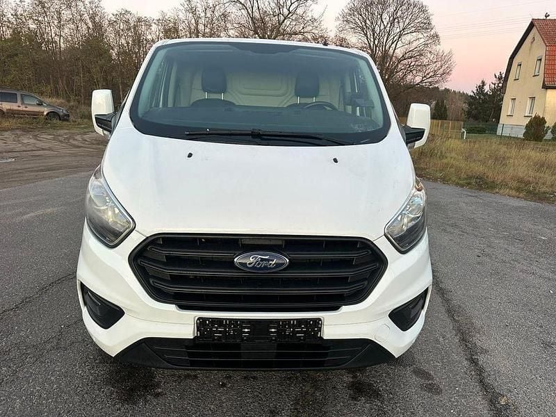 Gebraucht Ford Transit Custom Trend 131 PS (96 kW) 2019 Weiß Van / Kleinbus