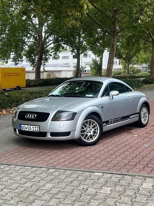 Grau Gebraucht 2002 Audi TT Ambiente Coupé | 3.350 € (Guter Preis) - Bild 1/4