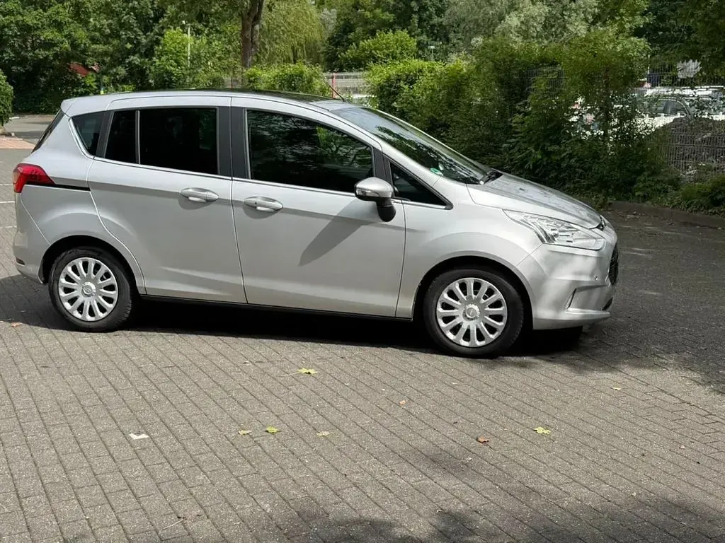 Gebraucht Ford B-MAX Titanium 95 PS (69 kW) 2015 Polarsilber Van / Kleinbus