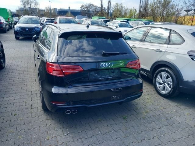 Gebraucht Audi A3 Sportback S-Line 150 PS (110 kW) 2019 Schwarz Kleinwagen