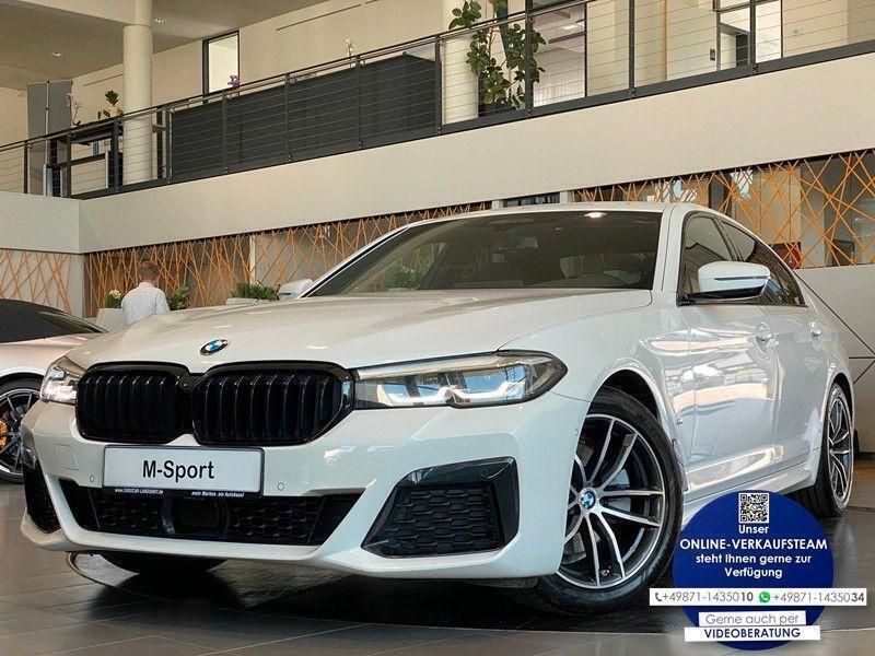Weiß Gebraucht 2022 BMW 520 M Sport Limousine | 36.980 € (Fairer Preis) - Bild 1/3
