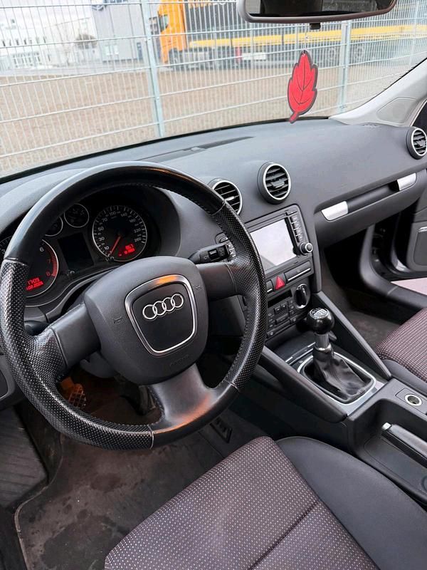 Gebraucht Audi A3 S-Line 125 PS (91 kW) 2009 Grau Kleinwagen