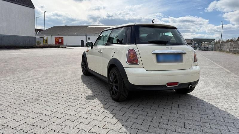 Gebraucht Mini ONE Pepper 95 PS (69 kW) 2008 Weiß Kleinwagen