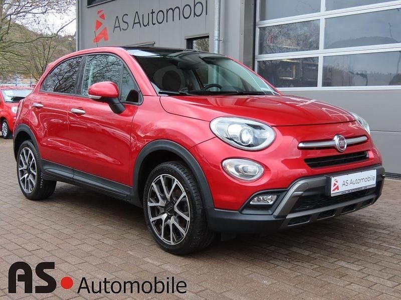 Gebraucht Fiat 500X Cross Plus 140 PS (102 kW) 2015 Rosso amore/lipstick red SUV
