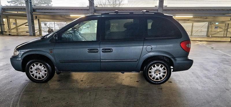 Grau Gebraucht 2006 VW Golf Plus Van / Kleinbus | 3.500 € - Bild 1/4