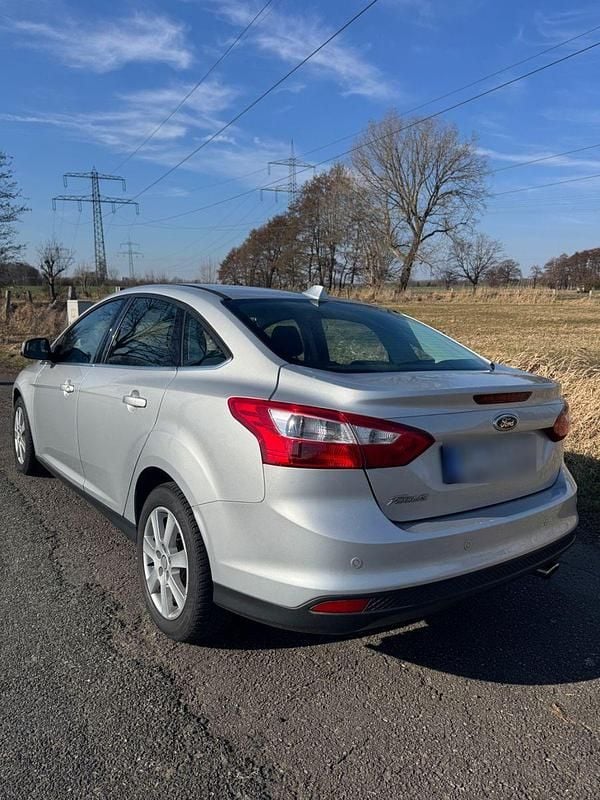 Gebraucht Ford Focus Titanium 150 PS (110 kW) 2011 Silber Limousine