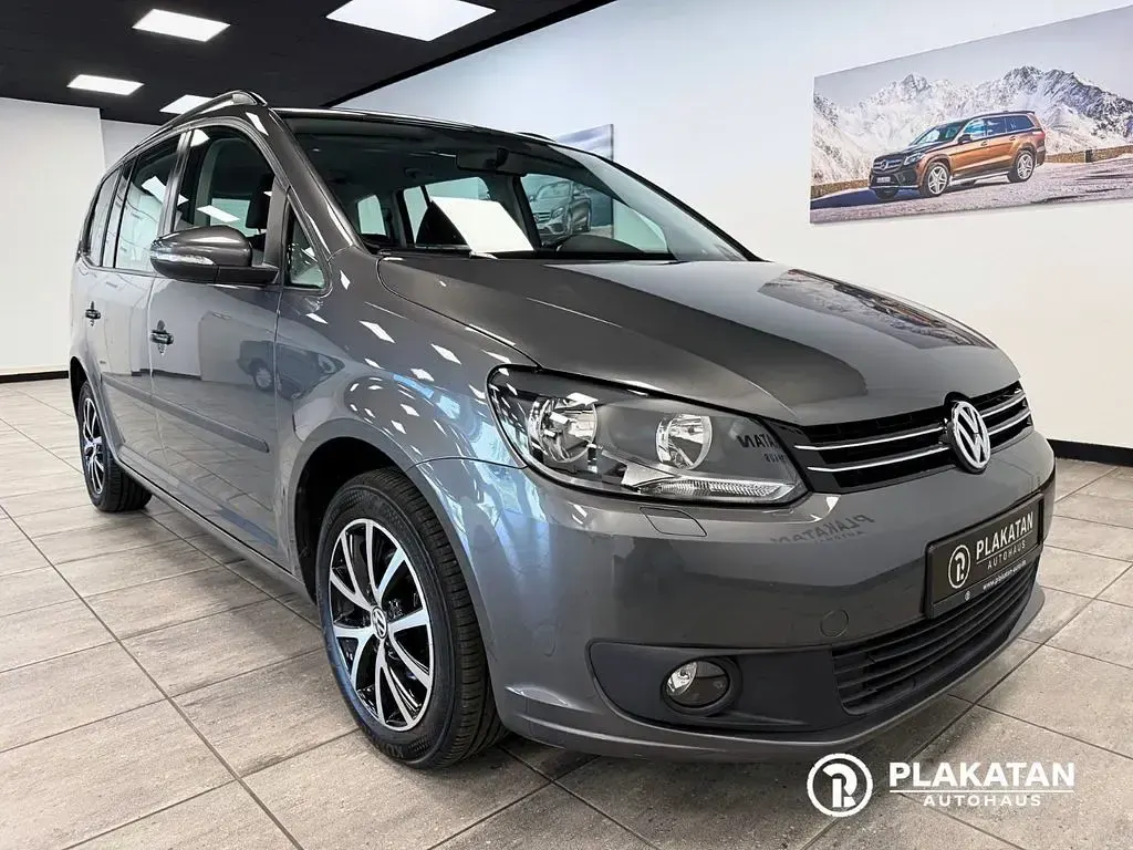 Gebraucht VW Touran Trendline 105 PS (77 kW) 2014 Grau Van / Kleinbus