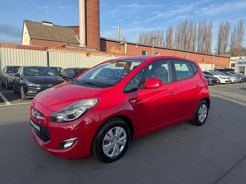 Rot Gebraucht 2013 Hyundai ix20 Edition Kleinwagen | 3.900 € - Bild 1/4