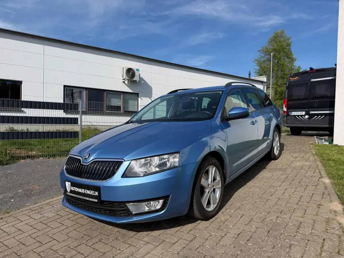 Gebraucht Skoda Octavia 150 PS (110 kW) 2015 Blau Kombi