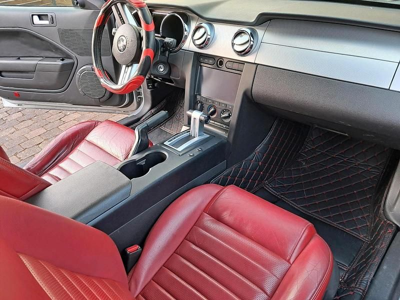 Gebraucht Ford Mustang 305 PS (224 kW) 2005 Grau