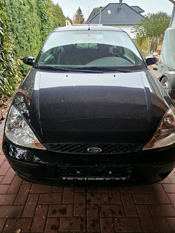 Gebraucht Ford Focus 96 PS (70 kW) 2004 Schwarz Kleinwagen