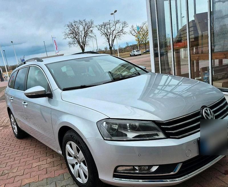 Second-hand VW Passat 122 CP (89 kW) 2011 Gri Break