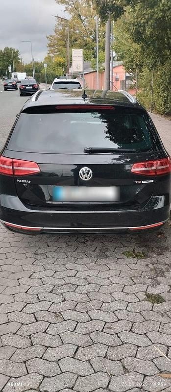 Schwarz Gebraucht 2015 VW Passat Comfortline Kombi | 7.000 € (Teuer) - Bild 1/4
