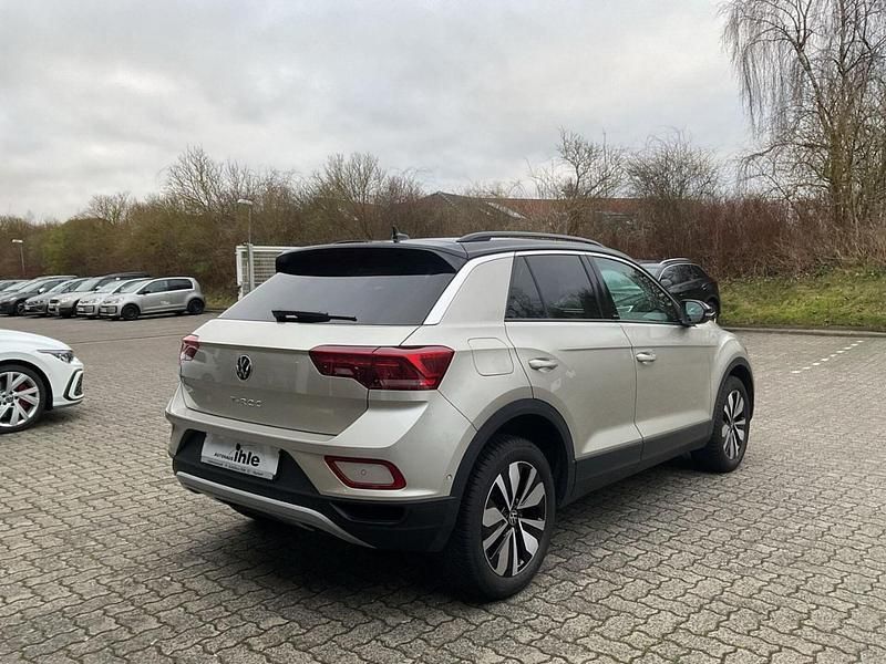 Gebraucht VW T-Roc Move 116 PS (85 kW) 2023 Ivory silver metallic schwarz SUV