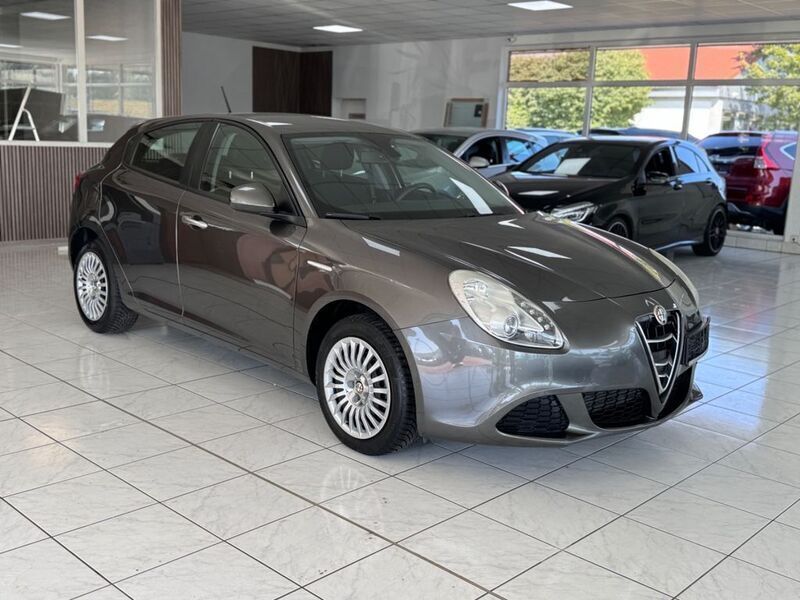 Colore esterno (grigio antraci Gebraucht 2013 Alfa Romeo Giulietta Kleinwagen | 6.990 € (Guter Preis) - Bild 1/4