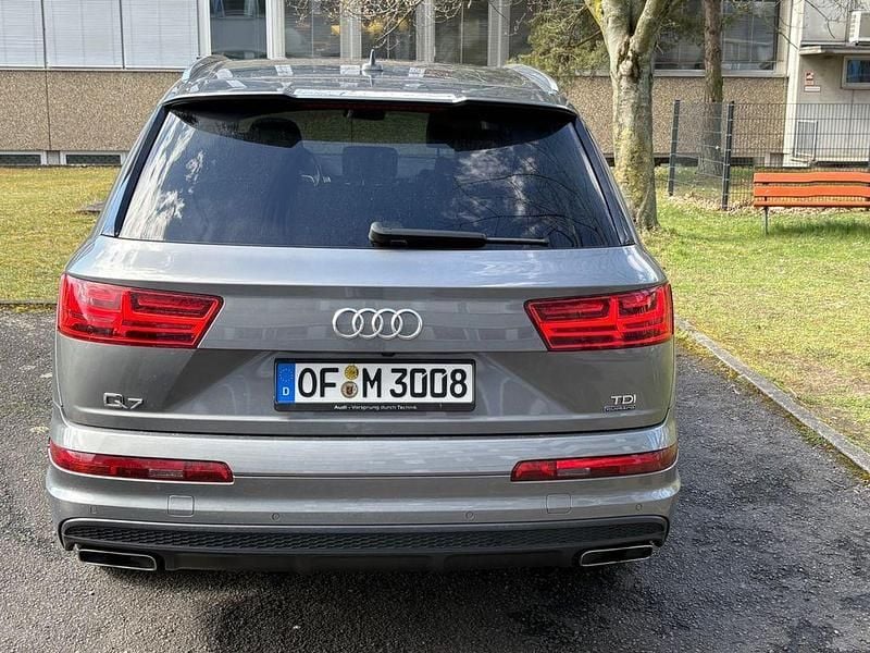 Gebraucht Audi Q7 Sport 218 PS (160 kW) 2016 Grau SUV