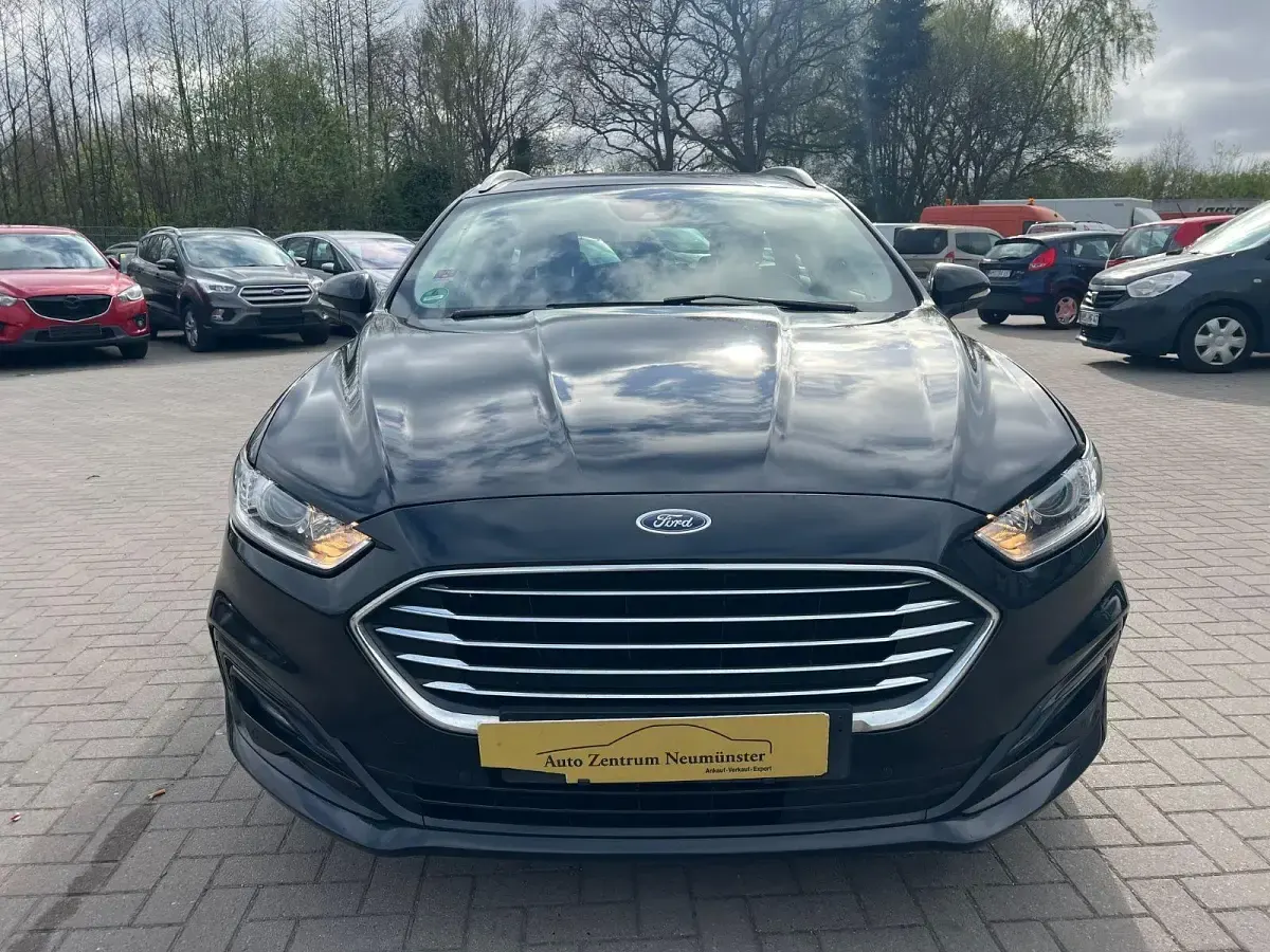 Second-hand Ford Mondeo Trend 120 CP (88 kW) 2021 Negru Break