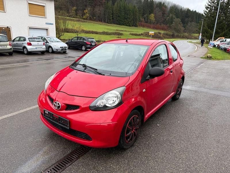 Rot Gebraucht 2007 Toyota Aygo Basis Kleinwagen | 750 € (Superpreis) - Bild 1/4
