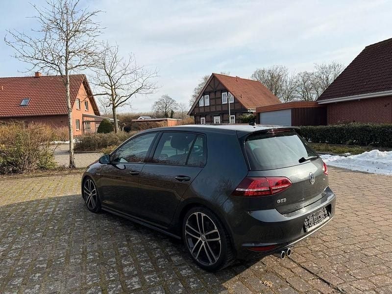 Gebraucht VW Golf VII GTD 184 PS (135 kW) 2016 Schwarz Limousine