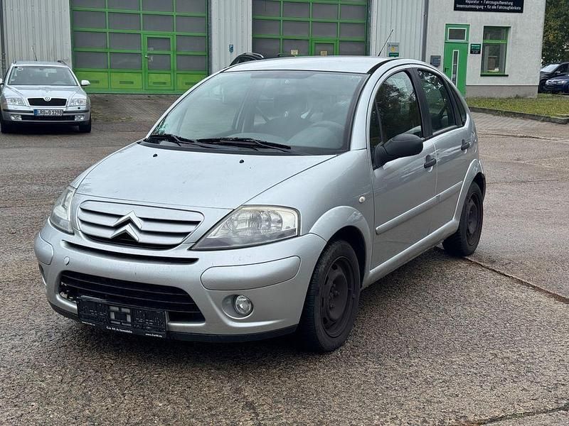 Grau Gebraucht 2008 Citroën C3 Comfort Kleinwagen | 1.200 € (Fairer Preis) - Bild 1/4