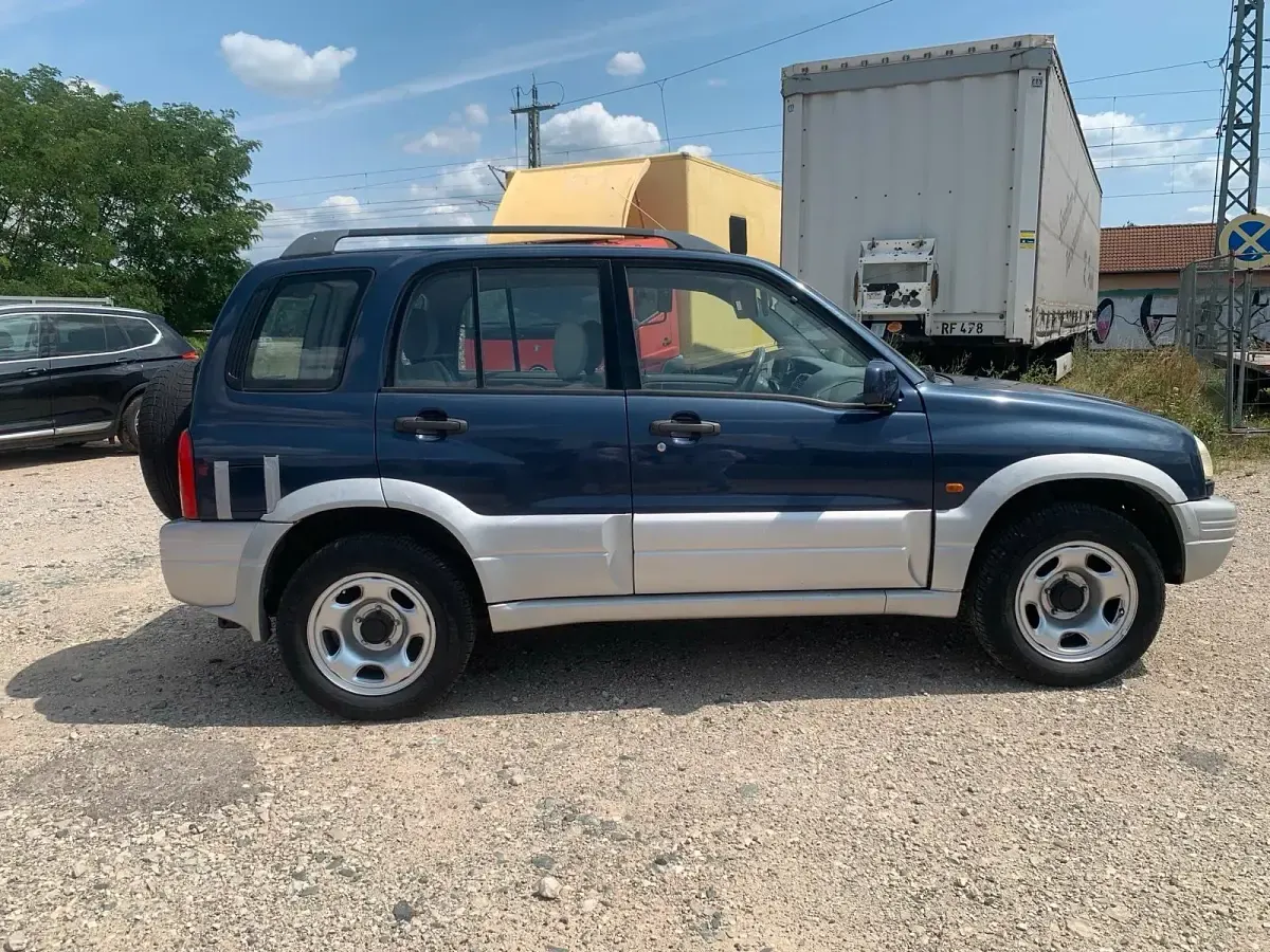 Gebraucht Suzuki Grand Vitara 144 PS (105 kW) 1999 Blau SUV