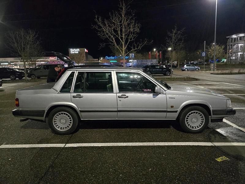 Gebraucht Volvo 760 143 PS (105 kW) 1991 Grau Limousine