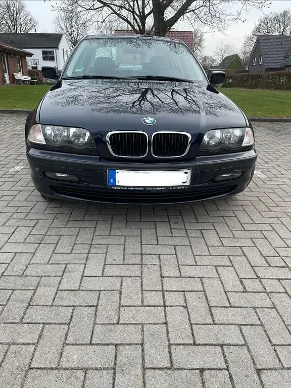 Gebraucht BMW 316 105 PS (77 kW) 2001 Blau Limousine