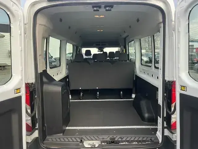 Używany Ford Transit Trend 131 KM (96 kW) 2019 Biały Minivan