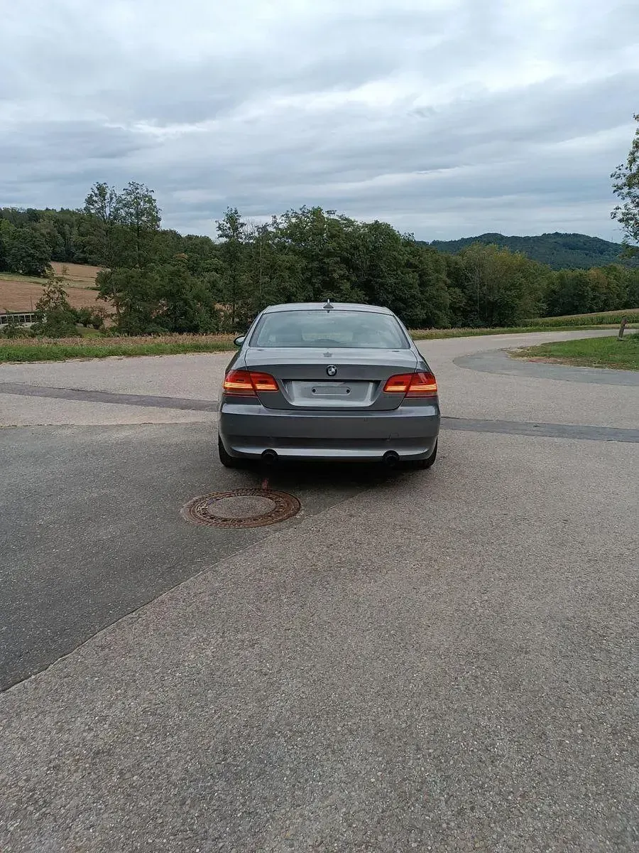 Gebraucht BMW 335 Performance 306 PS (225 kW) 2008 Grau Coupé