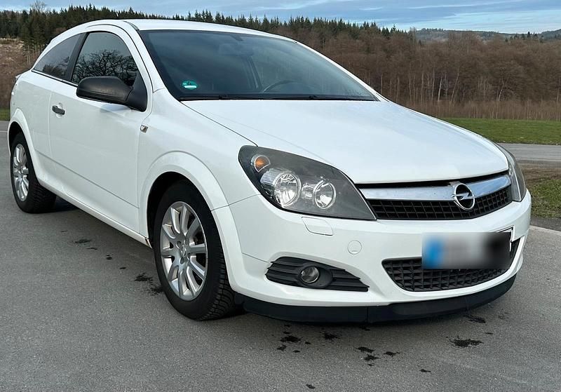 Gebraucht Opel Astra GTC 90 PS (66 kW) 2009 Weiß Coupé