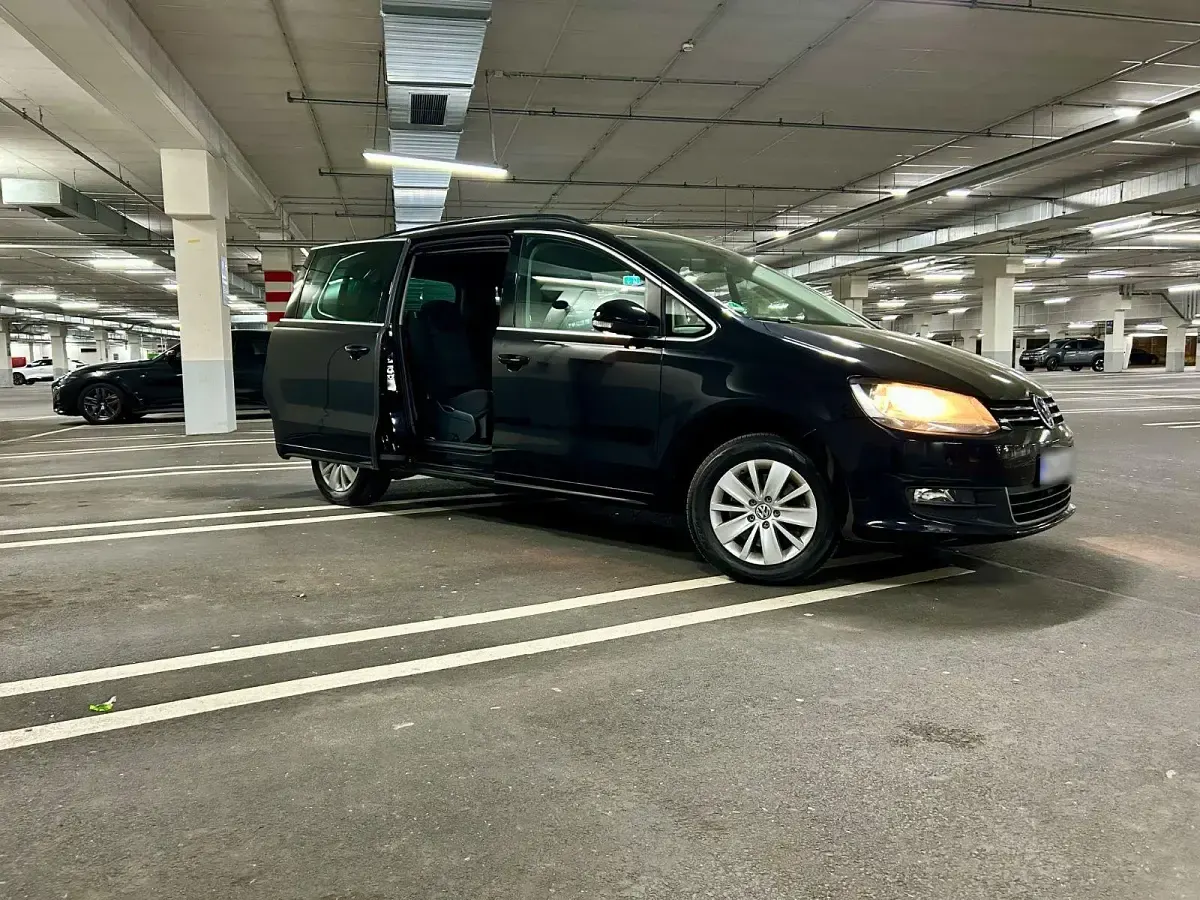Brugt VW Sharan 140 HK (102 kW) 2012 Sort MPV