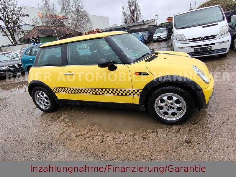 Second-hand Mini ONE 90 CP (66 kW) 2002 Galben Hatchback