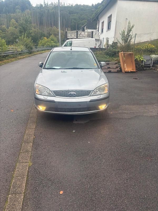 Silber Gebraucht 2006 Ford Mondeo Limousine | 999 € (Guter Preis) - Bild 1/4
