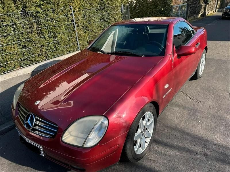 Gebraucht Mercedes SLK230 193 PS (141 kW) 1998 Andere farben Cabrio