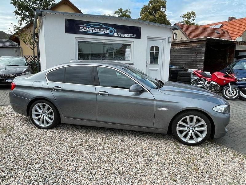 Gebraucht BMW 523 204 PS (150 kW) 2010 Grau Limousine