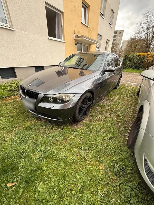 Gebraucht BMW 325 218 PS (160 kW) 2005 Grau Limousine