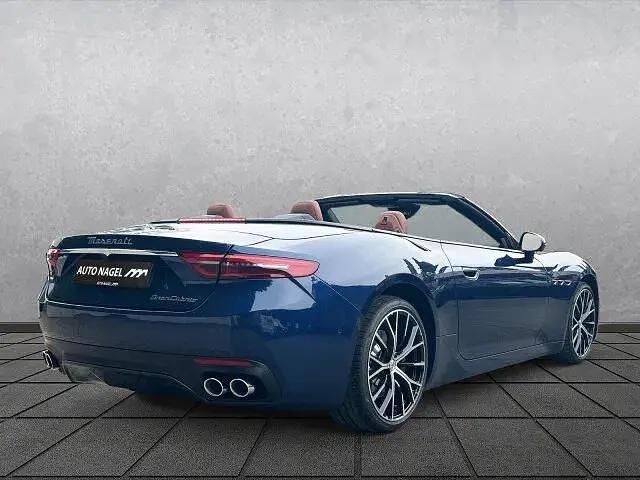 Neu Maserati GranCabrio 491 PS (361 kW) 2025 Blu modena Cabrio
