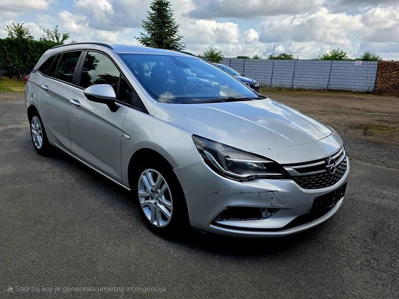 Silber Gebraucht 2017 Opel Astra Kombi | 4.200 € (Superpreis) - Bild 1/4