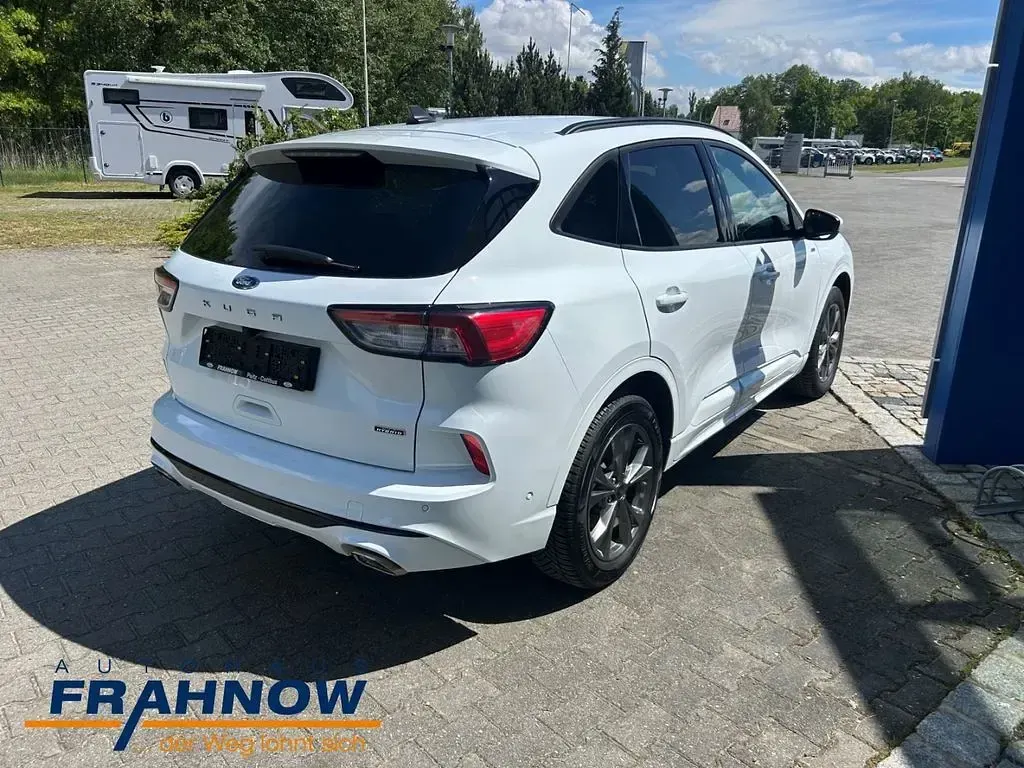 Gebraucht Ford Kuga ST-Line X 224 PS (164 kW) 2022 Weiss SUV