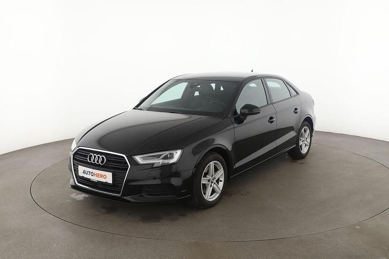 Schwarz Gebraucht 2019 Audi A3 Limousine | 22.090 € (Etwas zu teuer) - Bild 1/3