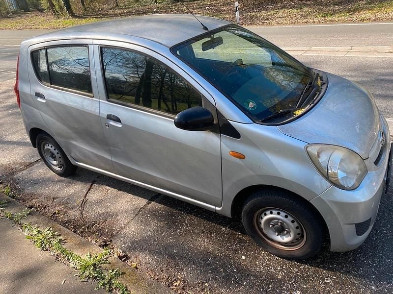 Gebraucht Daihatsu Cuore 70 PS (51 kW) 2008 Grau Kleinwagen