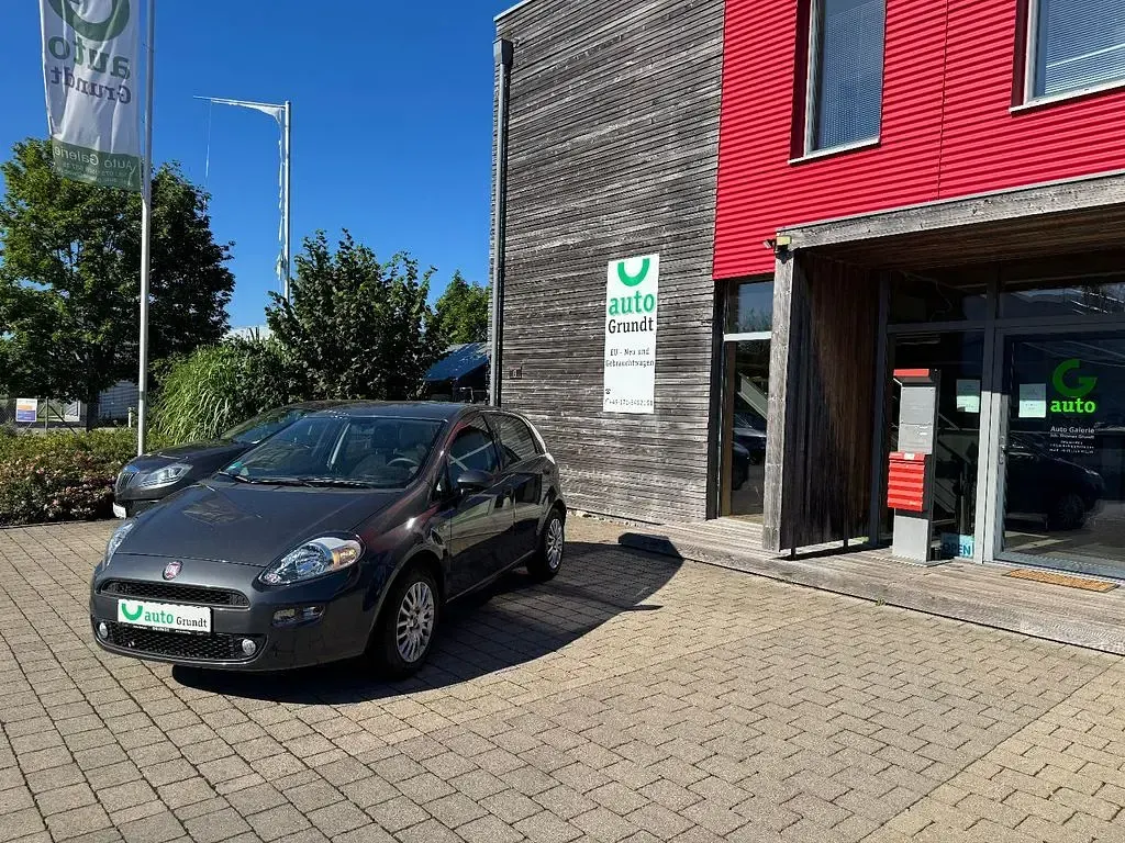 Gebraucht Fiat Punto Mystyle 69 PS (50 kW) 2017 Grau Kleinwagen