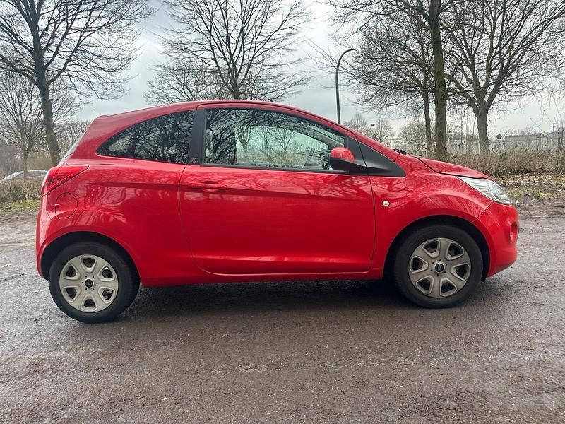 Gebraucht Ford Ka 70 PS (51 kW) 2013 Rot Kleinwagen
