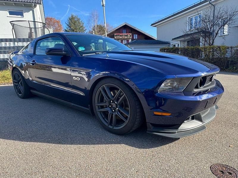 Gebraucht Ford Mustang GT 417 PS (306 kW) 2011 Blau Coupé