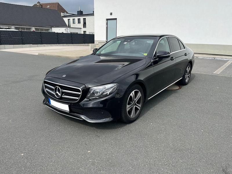 Gebraucht Mercedes E200 150 PS (110 kW) 2019 Schwarz Limousine