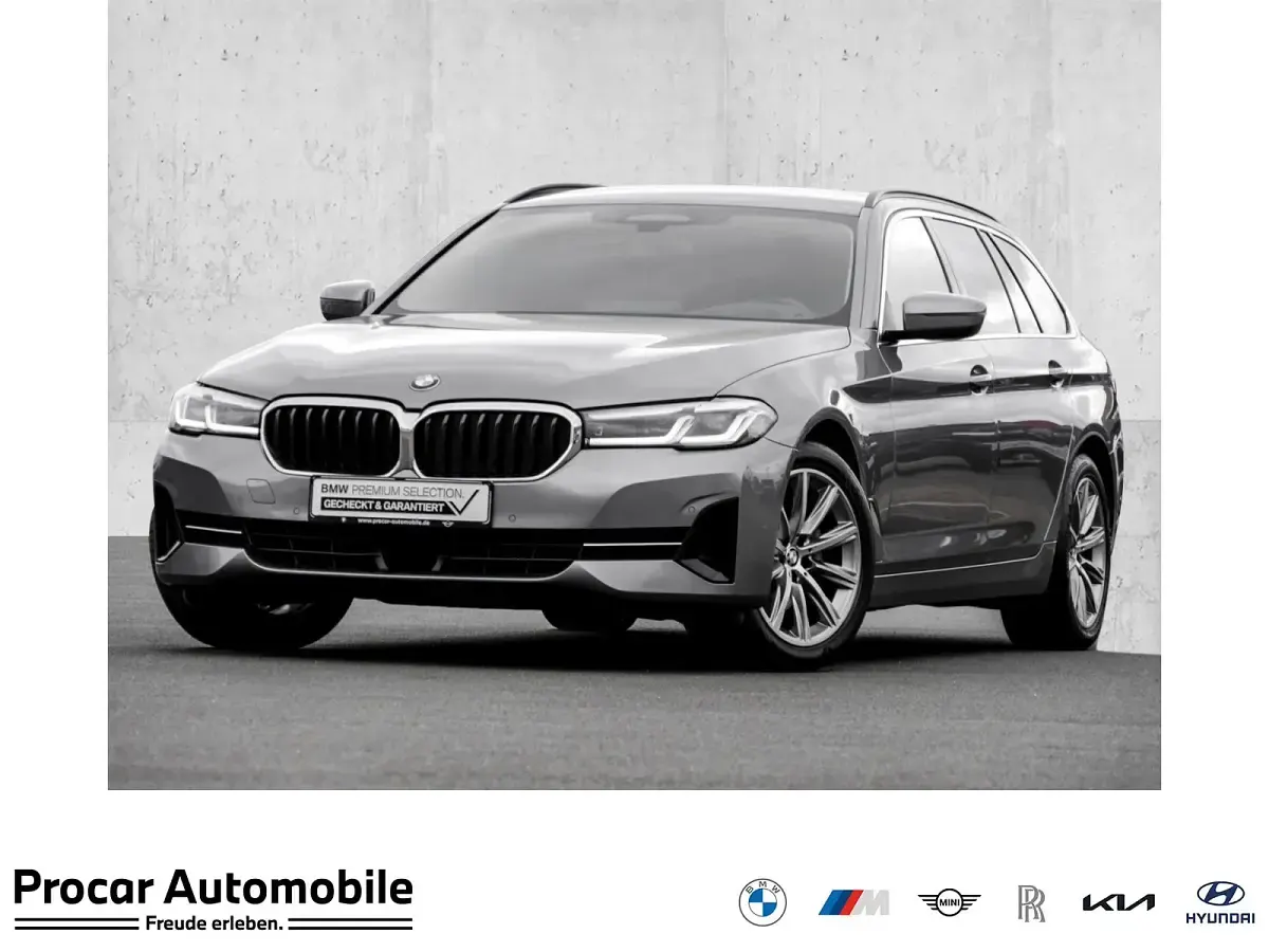 Gebraucht BMW 520 Sport Line 197 PS (144 kW) 2024 Kombi