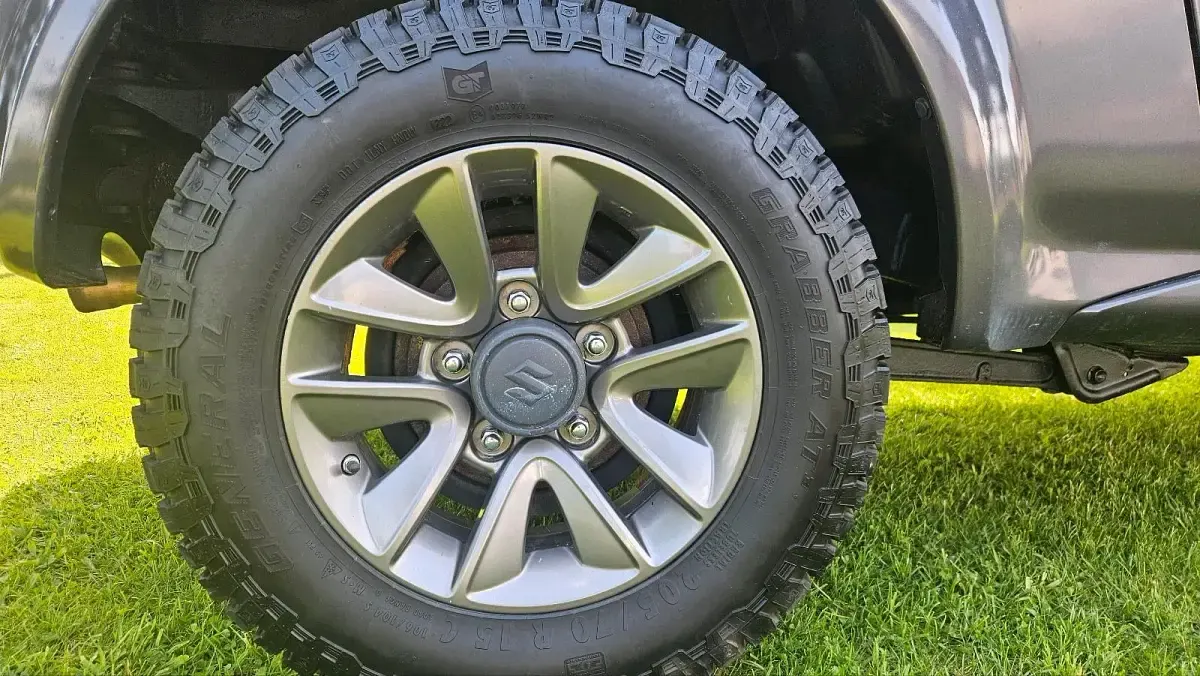 Gebraucht Suzuki Jimny Style 83 PS (61 kW) 2019 Grau SUV