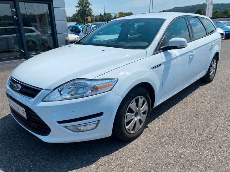 Weiß Gebraucht 2011 Ford Mondeo Trend Limousine | 1.950 € (Superpreis) - Bild 1/4