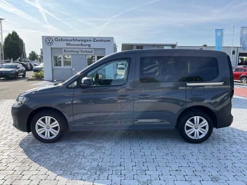 Gebraucht VW Caddy Basis 102 PS (75 kW) 2024 Pure grey (grau) Van / Kleinbus